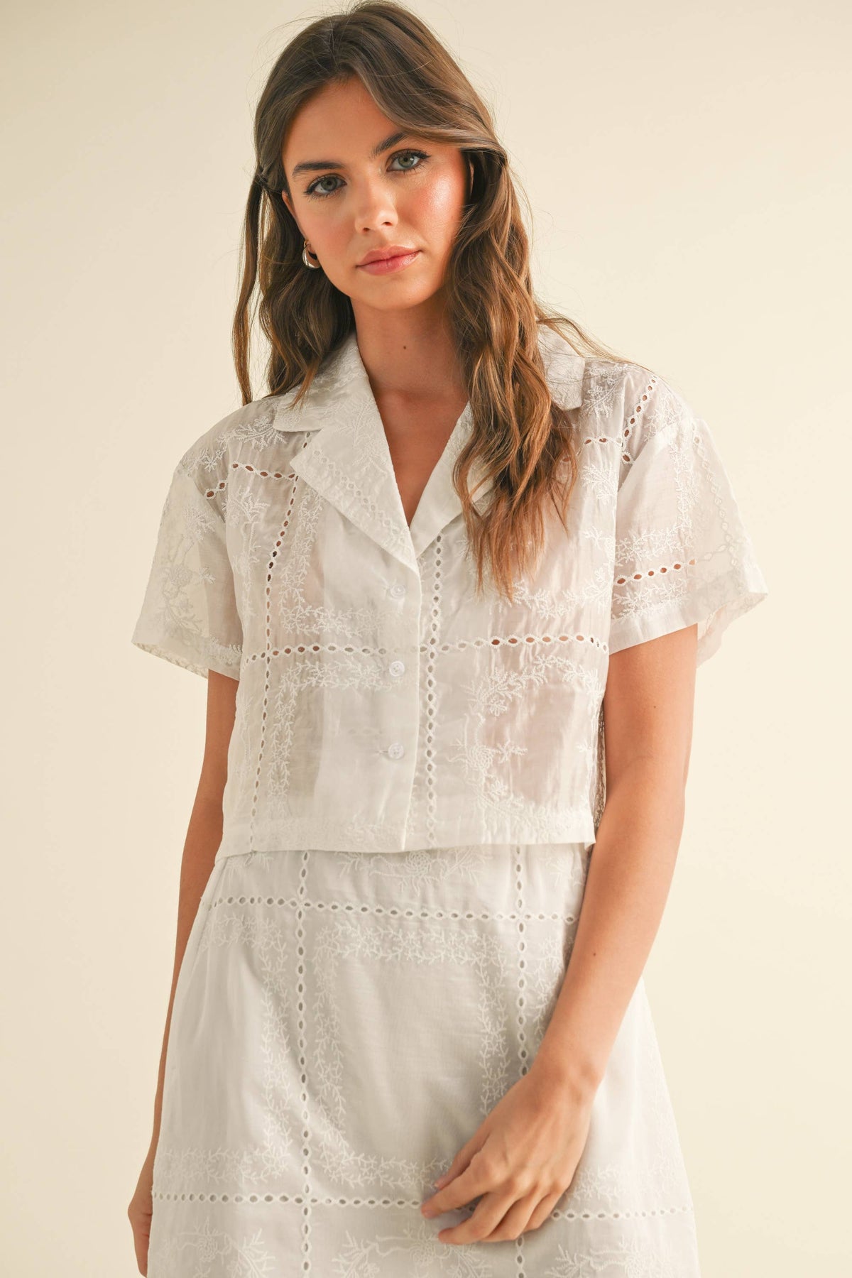 EYELET DETAIL BUTTON DOWN BLOUSE
