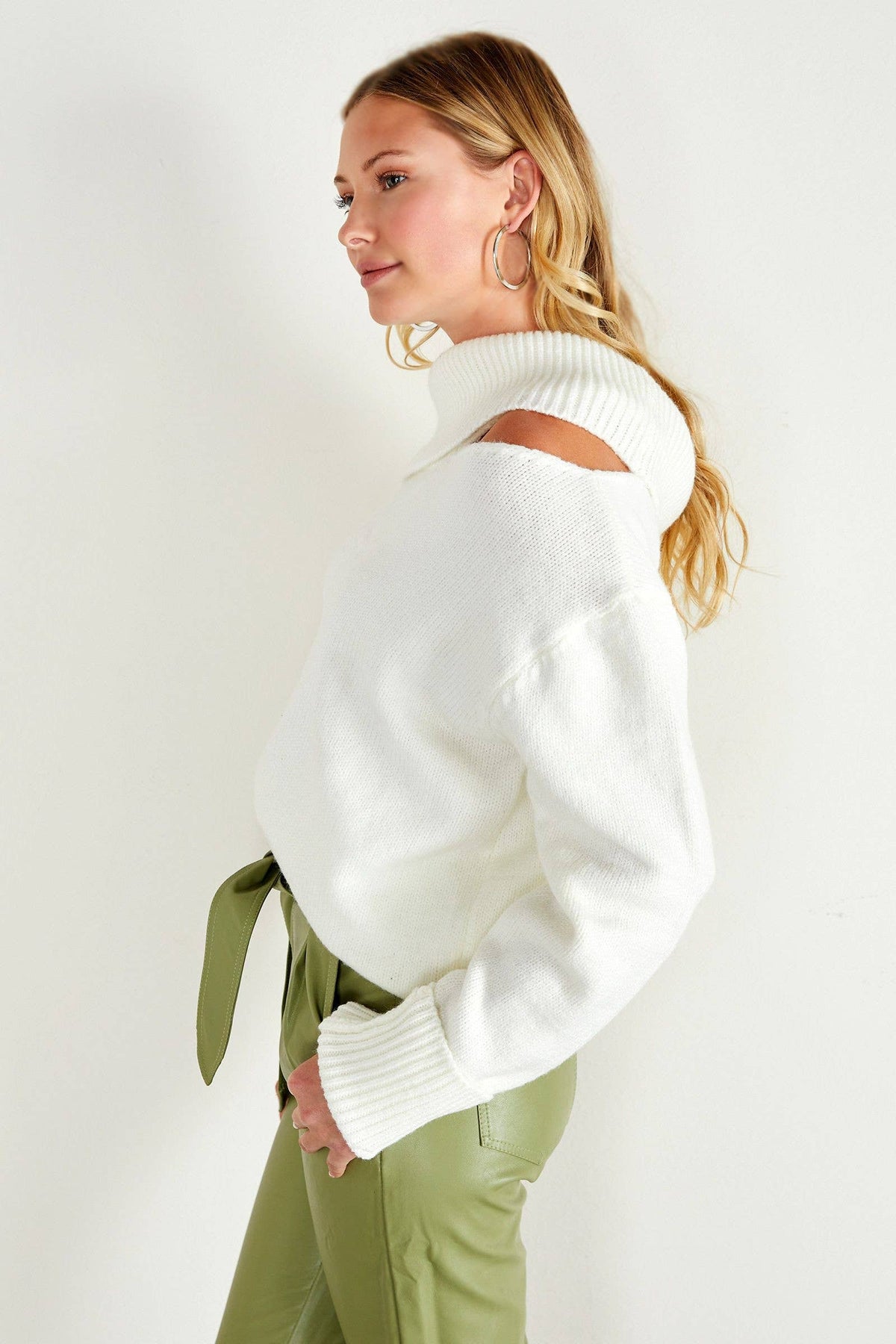 SOLID OFF SHOULDER LONG SLEEVE SWEATER KNIT TOP