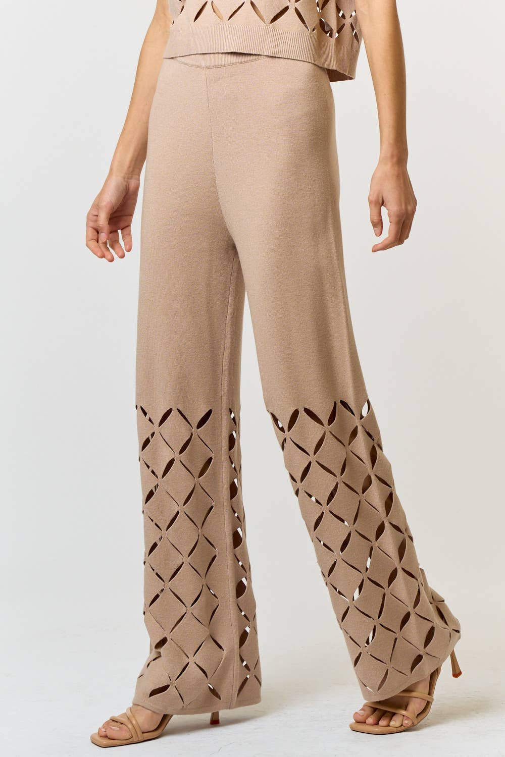 CUT OUT DETAIL ELASTIC WAISTBAND SWEATER PANTS