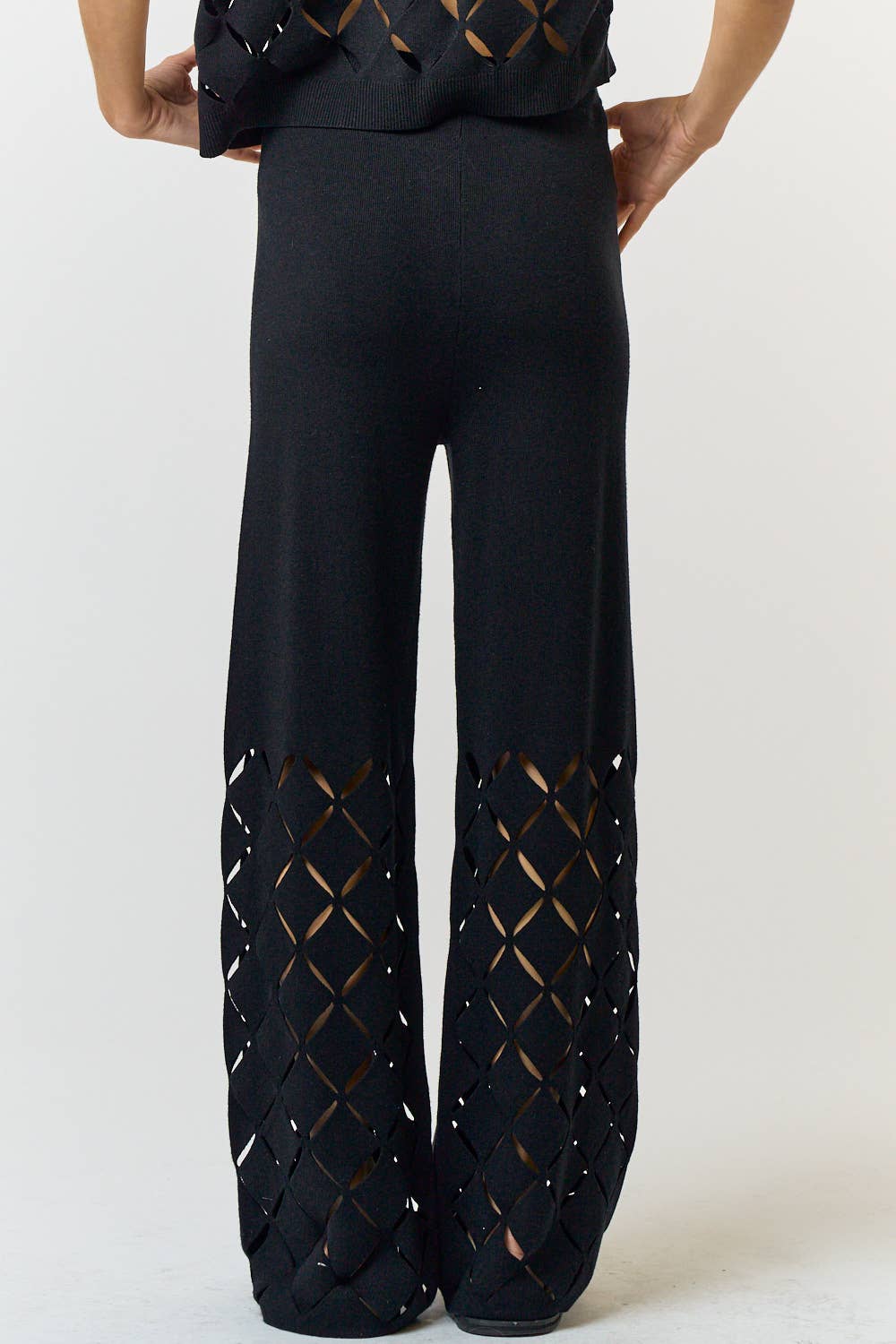 CUT OUT DETAIL ELASTIC WAISTBAND SWEATER PANTS