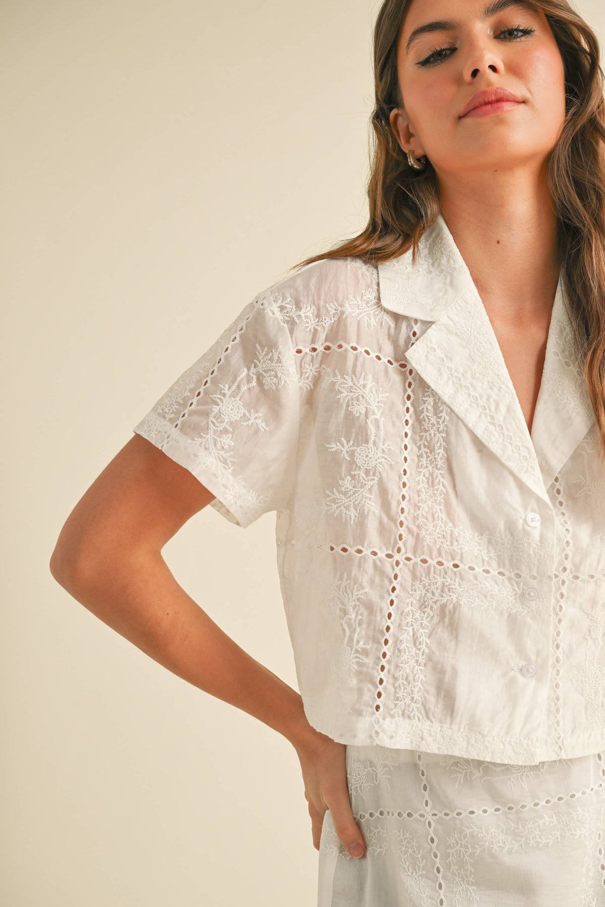 EYELET DETAIL BUTTON DOWN BLOUSE
