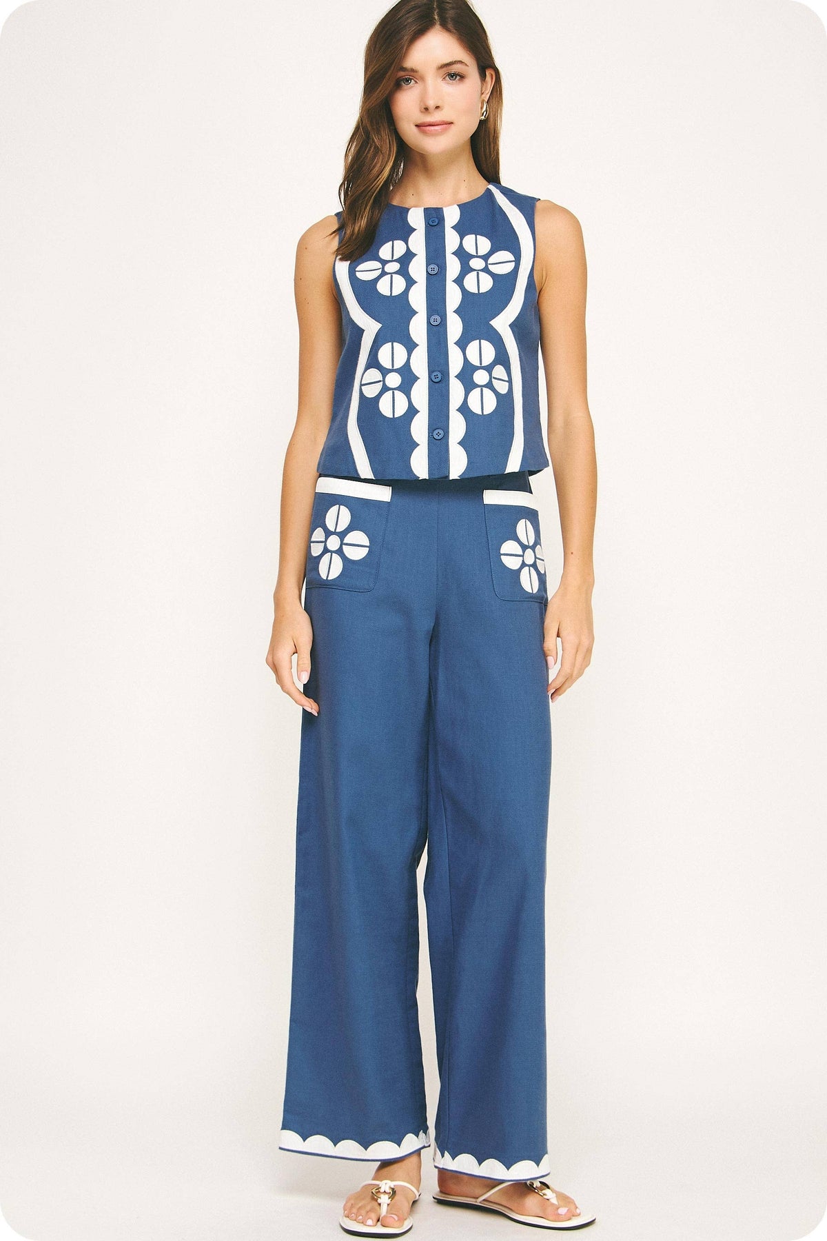 Contrast Embroidery Pants