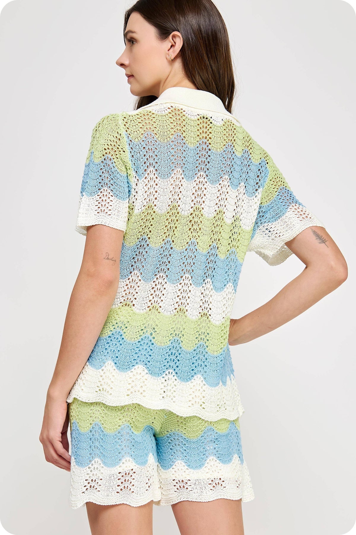 Crochet Floral Detail Color Block Shirt