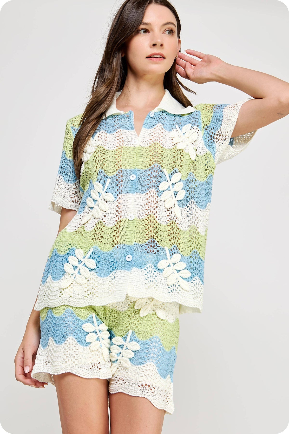 Crochet Floral Detail Color Block Shirt