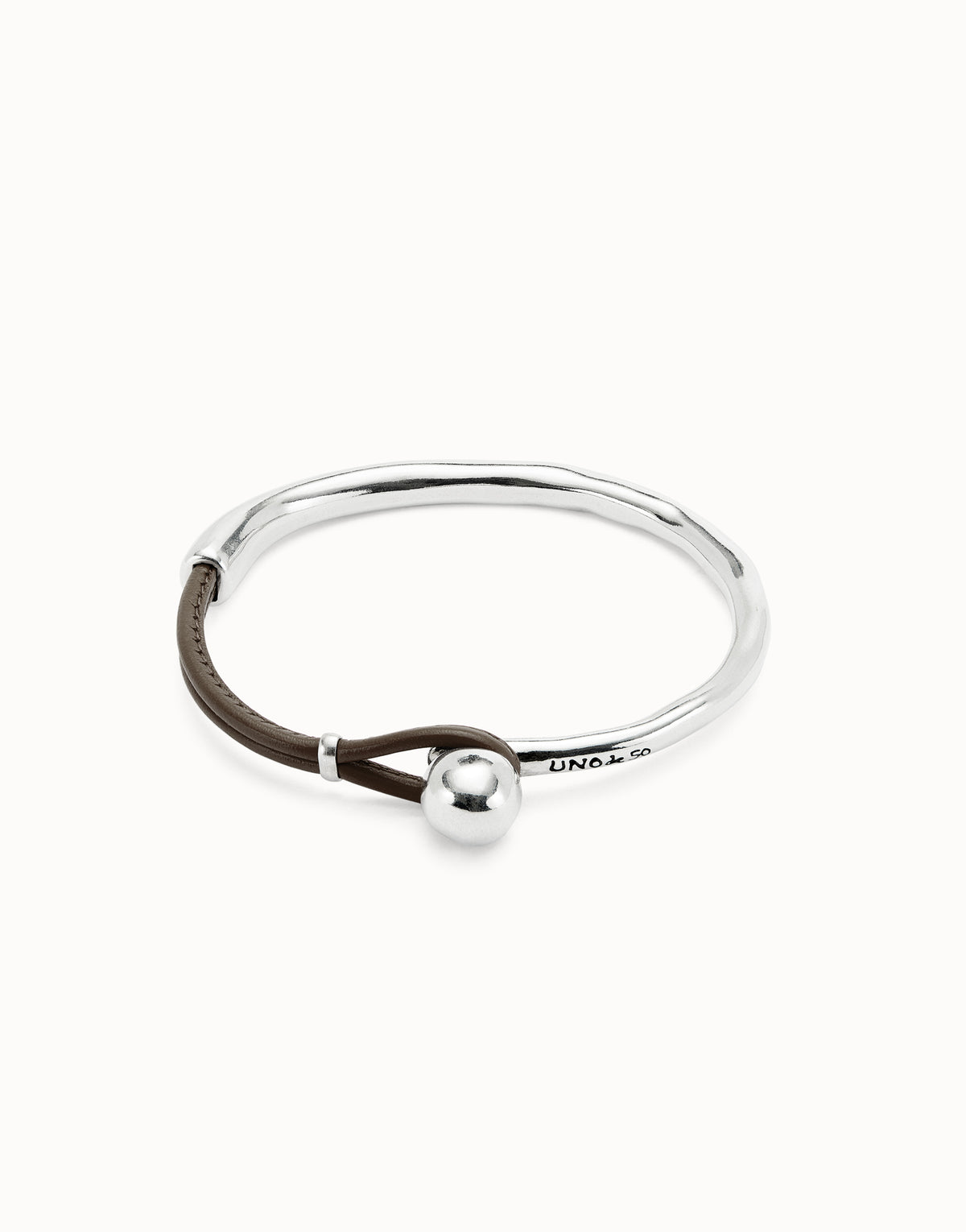 UnoDe50 Ser Intrepida Bangle bracelet with brown leather