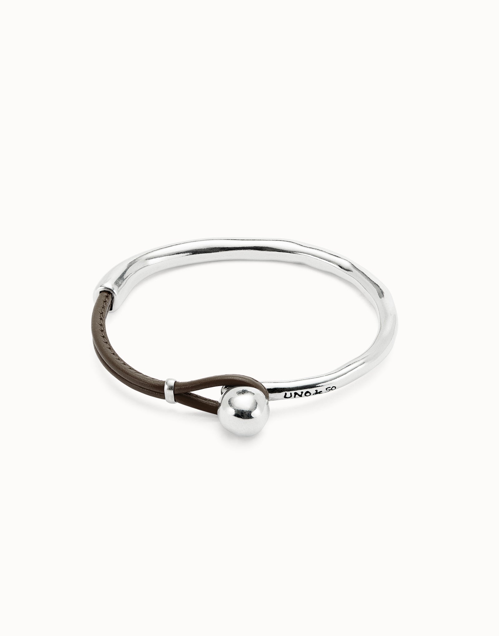 UnoDe50 Ser Intrepida Bangle bracelet with brown leather