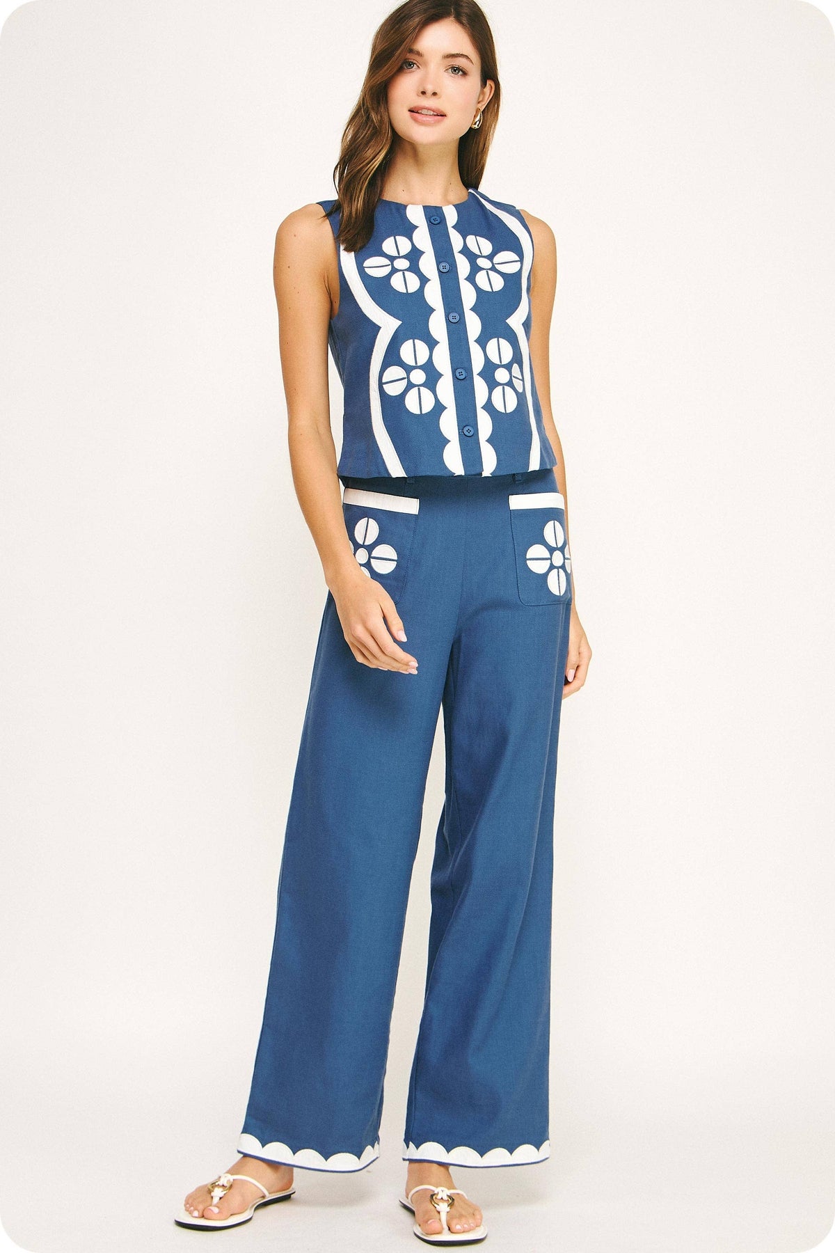 Contrast Embroidery Pants