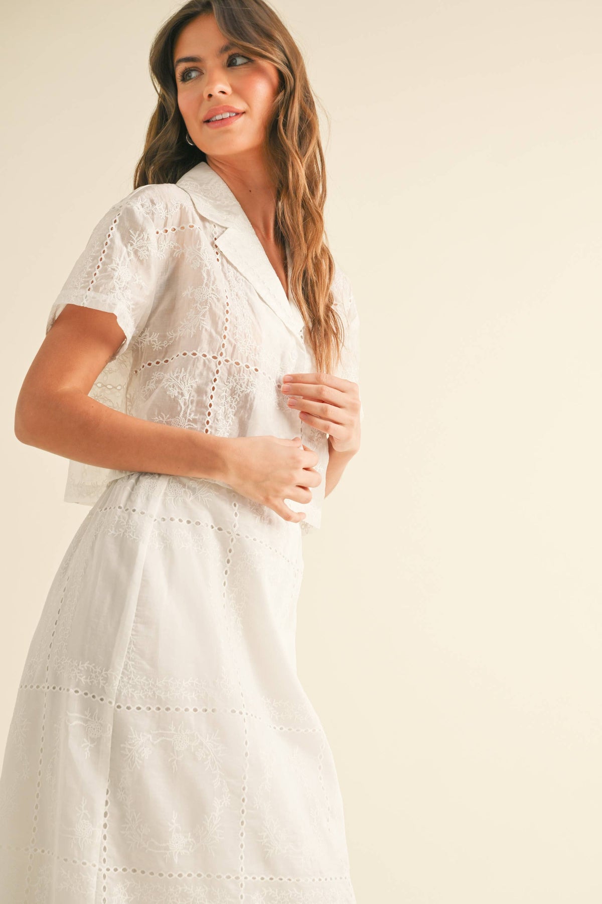 EYELET DETAIL BUTTON DOWN BLOUSE