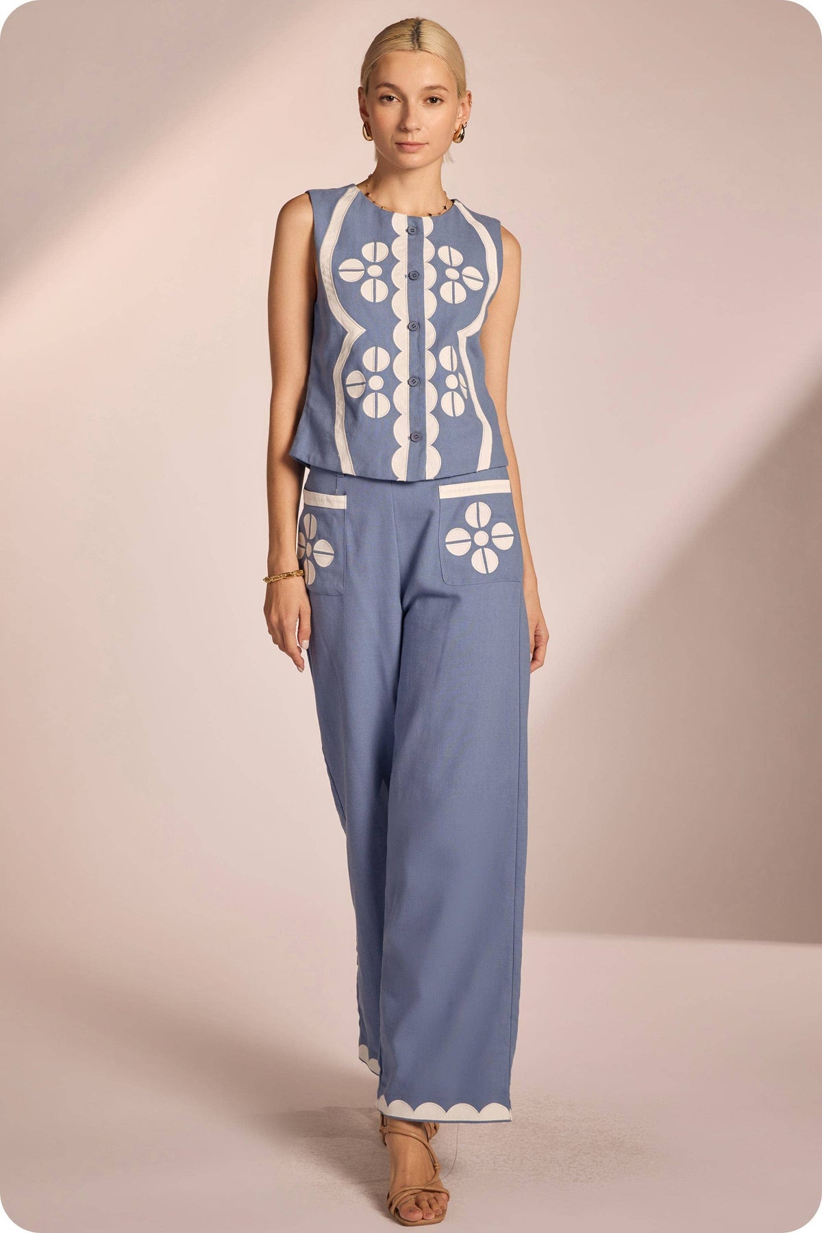 Contrast Embroidery Vest Top