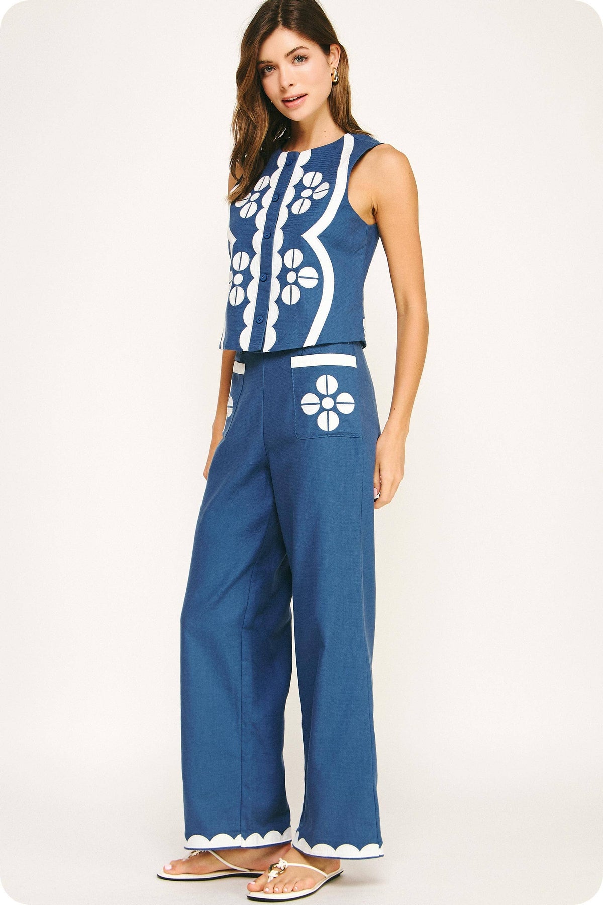Contrast Embroidery Pants