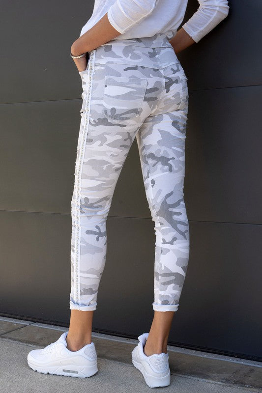 Venti6 - CAMOUFLAGE CRINKLE JOGGER WITH STUD SIDE STRIPE