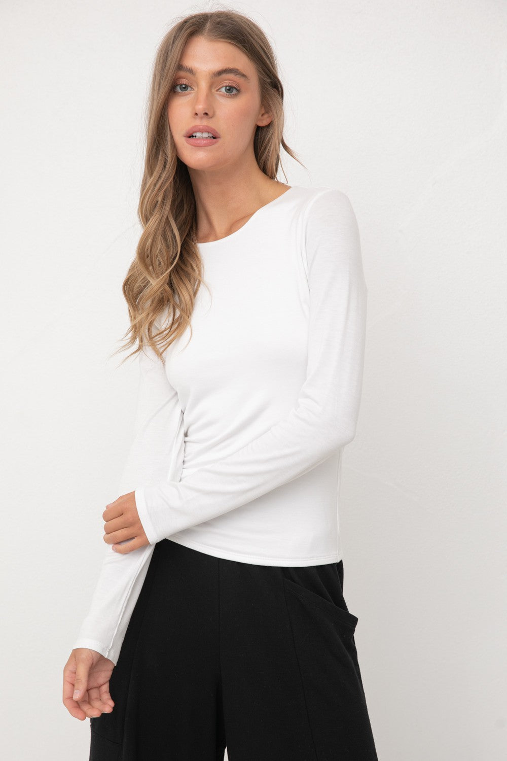 ROUND NECK LONG SLEEVE TOP