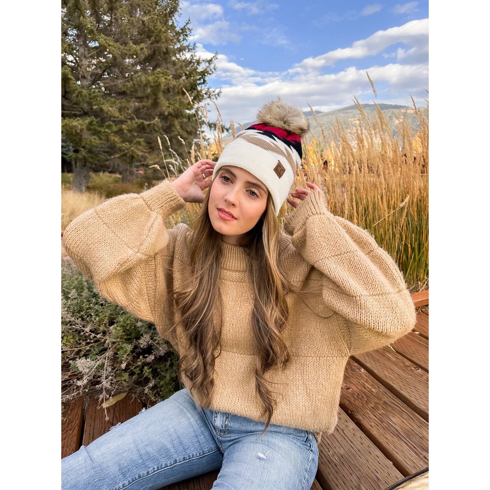 Aztec Patterned Faux Fur Pom Beanie
