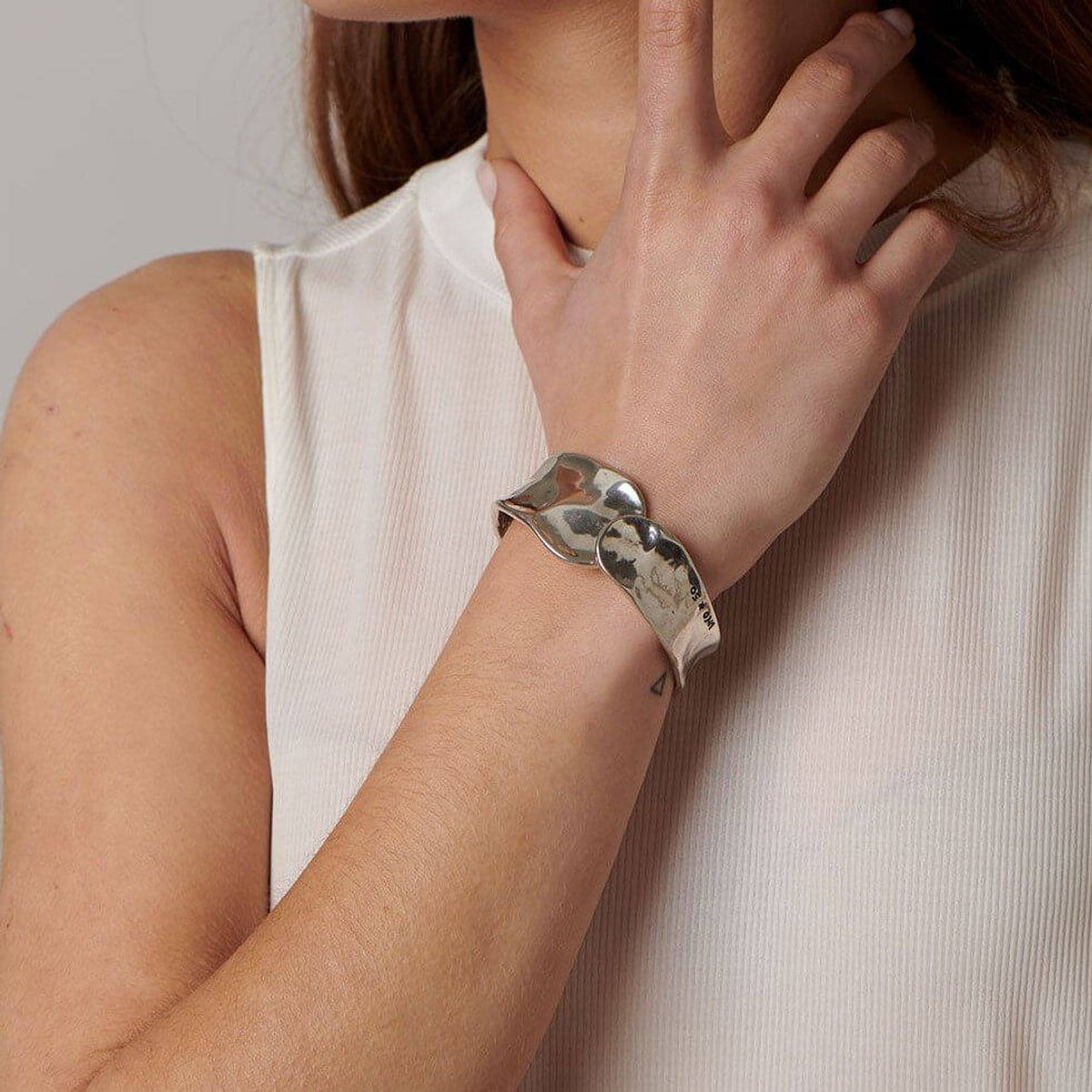 UNOde50- Waves Bracelet